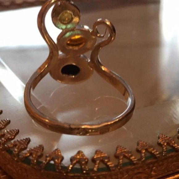 Amber and Sterling Silver Sculptured Ring - Picture 4 of 7